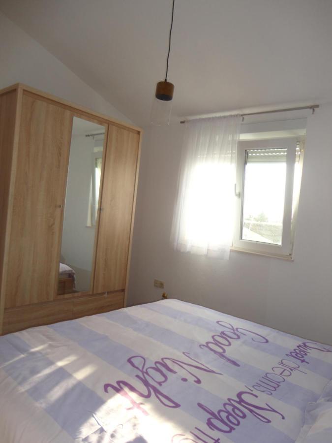 Apartament Apartman Bozic Kaštel Štafilić Zewnętrze zdjęcie