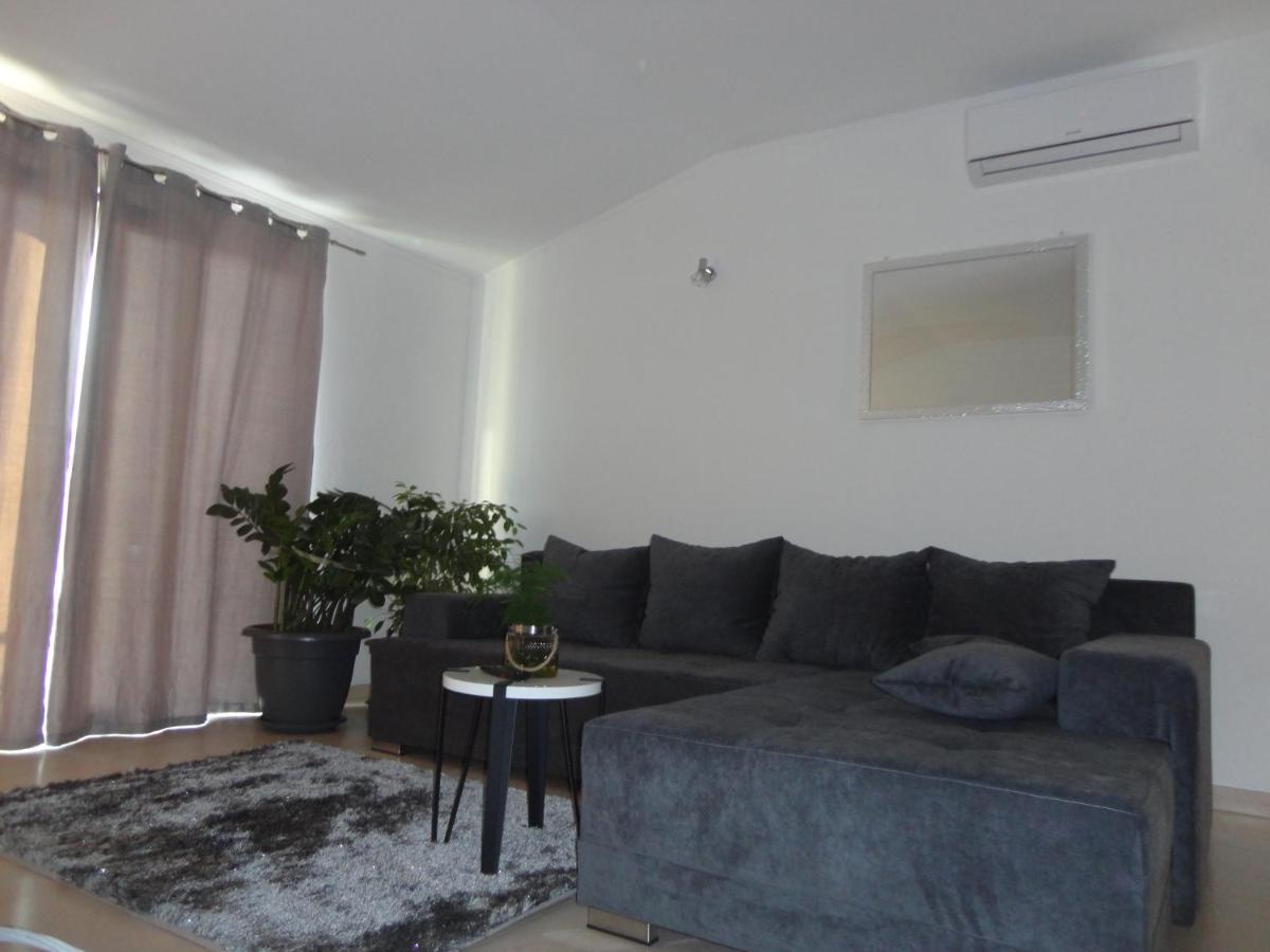 Apartament Apartman Bozic Kaštel Štafilić Zewnętrze zdjęcie